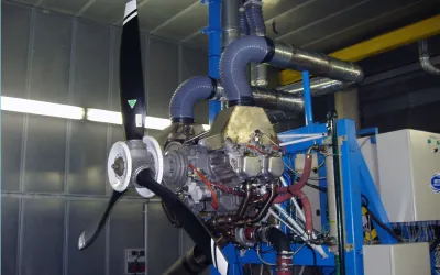 Banc d'essai polyvalent pour moteurs avion et automobile